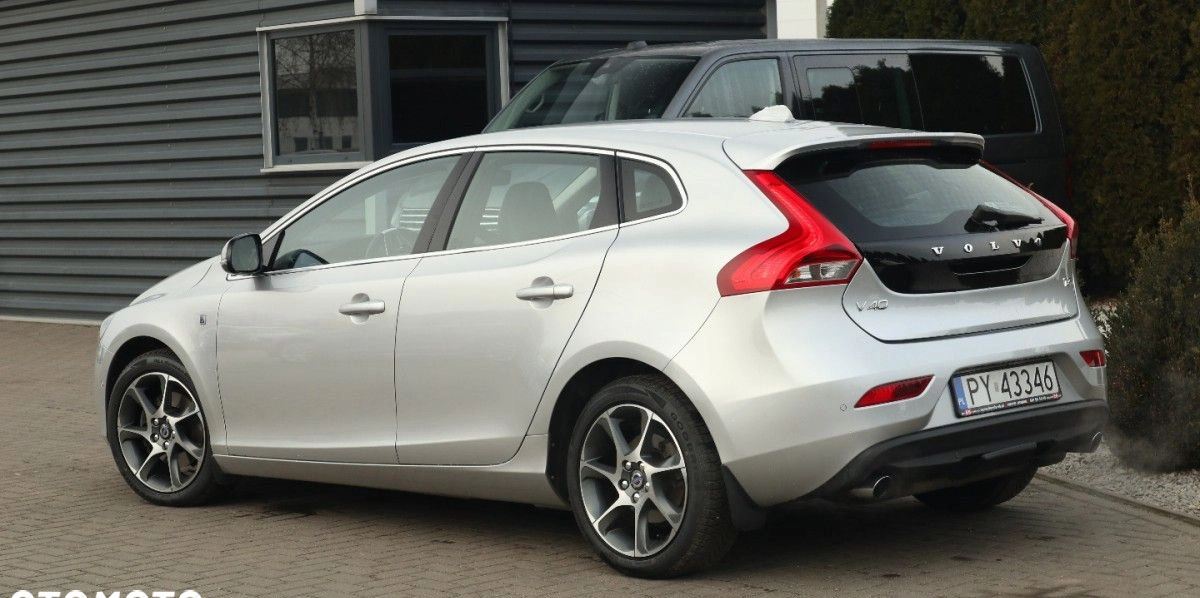 Volvo V40 cena 55900 przebieg: 154000, rok produkcji 2016 z Słupca małe 379